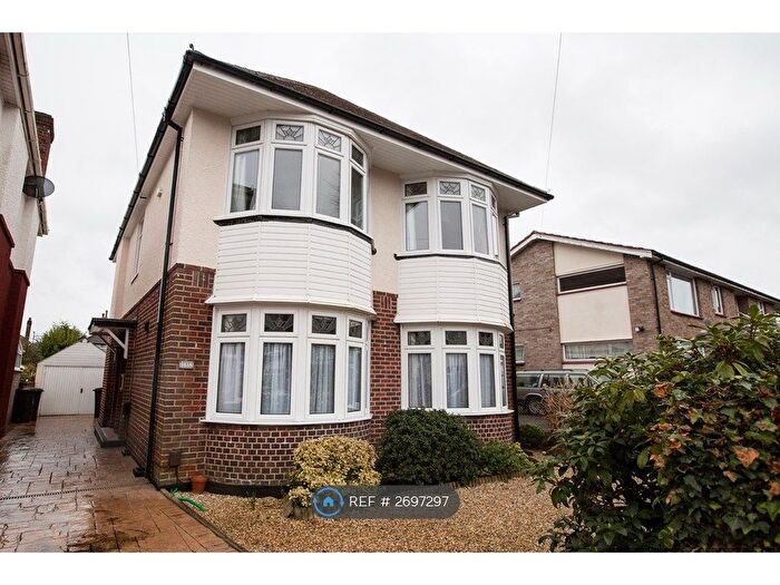 2 Bedroom Flat To Rent In Boscombe East, Bournemouth, BH7