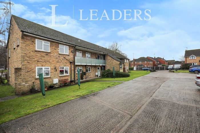 2 Bedroom Flat To Rent In Grove Road, Harpenden, AL5