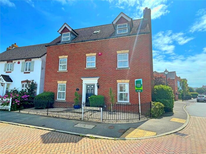 5 Bedroom Detached House For Sale In Henry Fletcher Close, Angmering, Littlehampton, West Sussex, BN16
