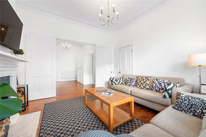 4 Bedroom Terraced House For Sale In Amott Road, Peckham Rye, London, SE15