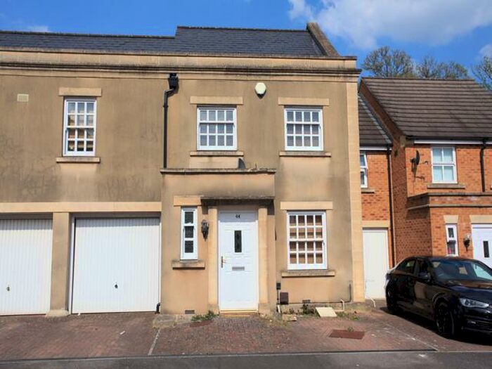 3 Bedroom Terraced House To Rent In Parnell Road, Stoke Park, BS16