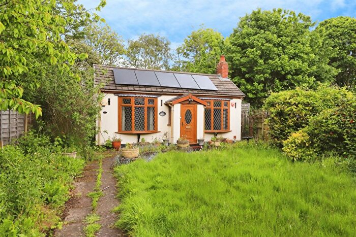 1 Bedroom Detached Bungalow For Sale In Beckett Street, Bilston, WV14