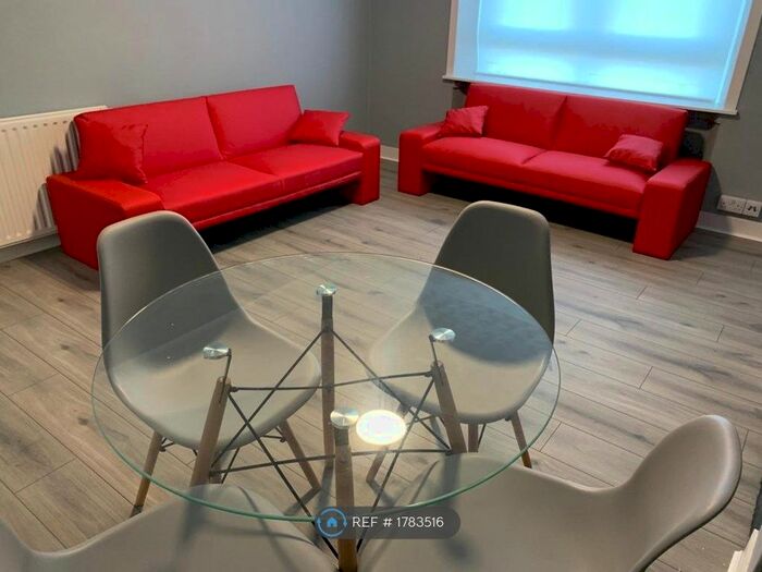 2 Bedroom Flat To Rent In Seaton Drive, Aberdeen, AB24