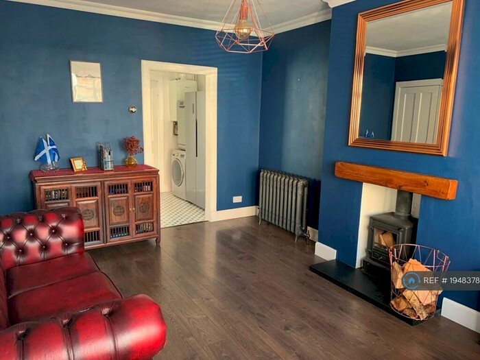 2 Bedroom Terraced House To Rent In Bellevue Gardens, Edinburgh, EH7