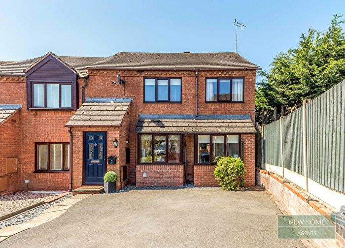 3 Bedroom End Of Terrace House For Sale In Orchard Close, Bidford-on-avon, Alcester, B50