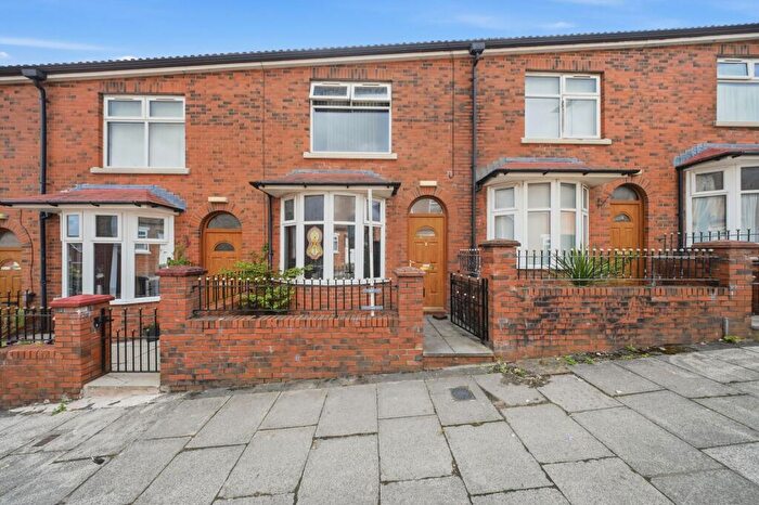 2 Bedroom Terraced House For Sale In Cheetham Street, Blackburn, BB2