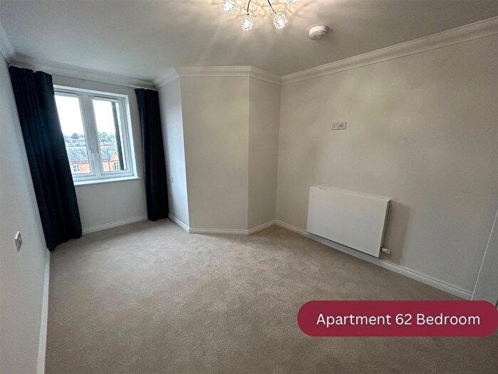 1 Bedroom Flat For Sale In Apartment, Riverain Lodge, Taunton, TA1