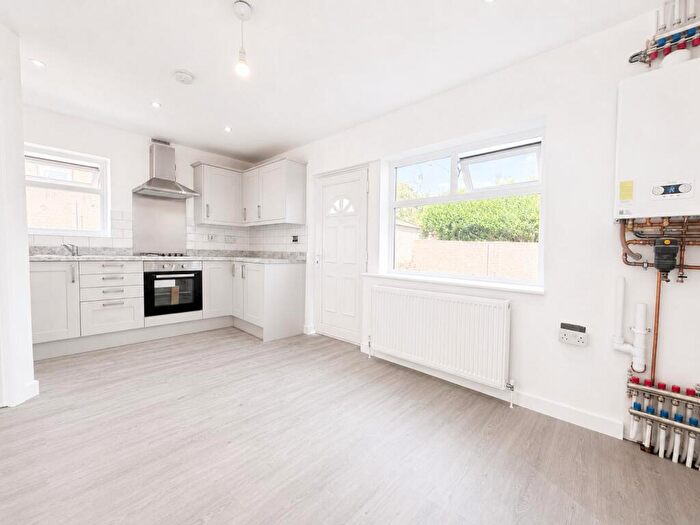 3 Bedroom House To Rent In Haworth Road, Bradford, BD9