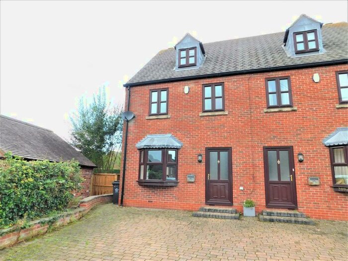 3 Bedroom Semi-Detached House To Rent In Linton Heath, Linton, DE12