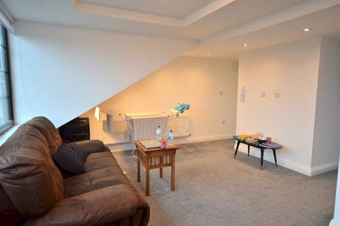 1 Bedroom Flat To Rent In Westgate Road, Newcastle City Centre, Tyne And Wear, NE4