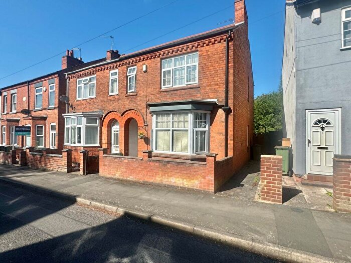 3 Bedroom Semi-Detached House For Sale In Burgess Street, Wigston, LE18