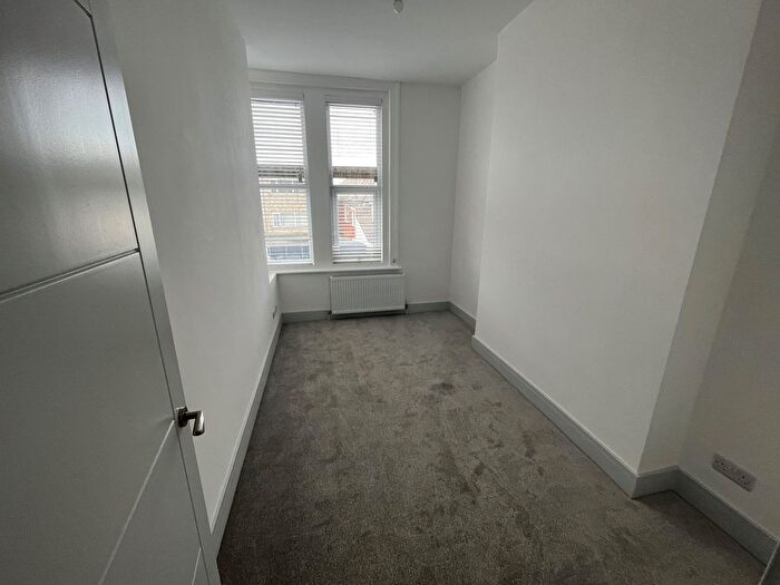 1 Bedroom Flat To Rent In Christchurch Road, Bournemouth, BH7