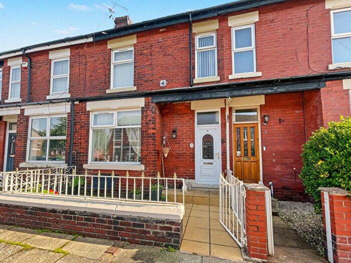 3 Bedroom Terraced House For Sale In Randlesham Street, Prestwich, M25