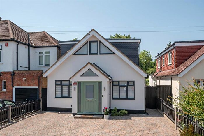 3 Bedroom Detached Bungalow For Sale In Avenue Road, HA5