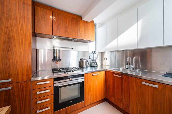 1 Bedroom Flat To Rent In White Lion Street, Angel, London, N1
