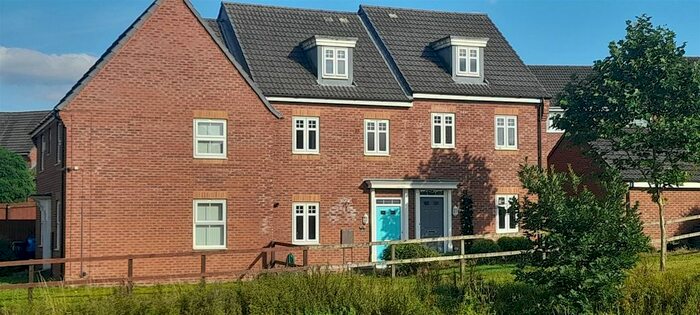 3 Bedroom Town House To Rent In Snowgoose Way, Newcastle, ST5