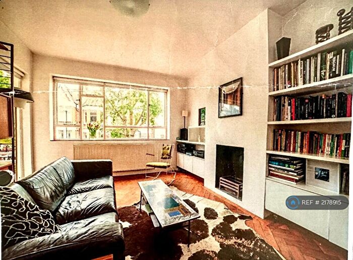 2 Bedroom Flat To Rent In Crouch End, London, N8