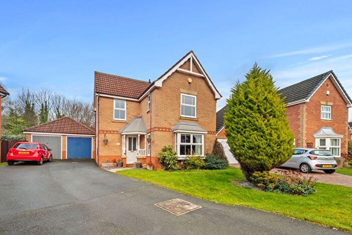 3 Bedroom Detached House To Rent In The Wickets, Colton, Leeds, LS15