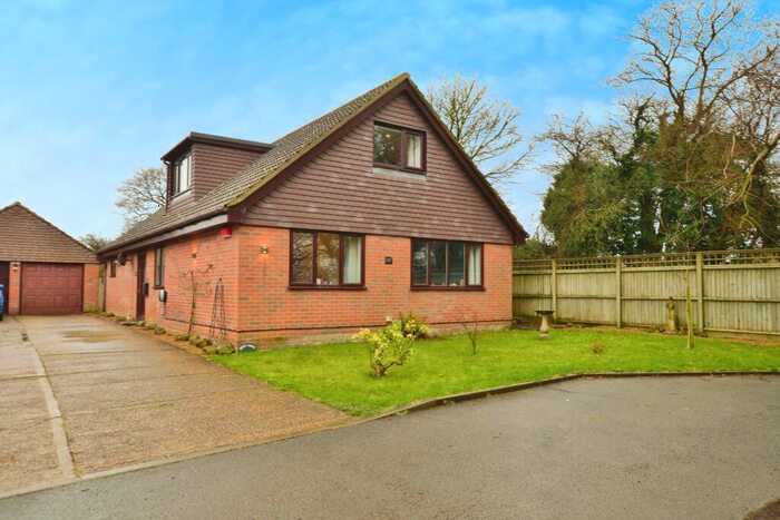 5 Bedroom Bungalow For Sale In Hurst Lane, Capel-le-Ferne, Folkestone, Kent, CT18