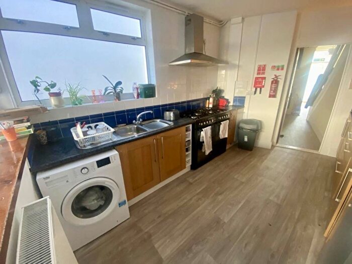 6 Bedroom Property To Rent In St Albans Road, Brynmill, Swansea, SA2