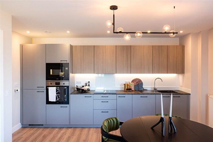 2 Bedroom Flat For Sale In Flat Pintail Heights, Edgware Road, London, NW9