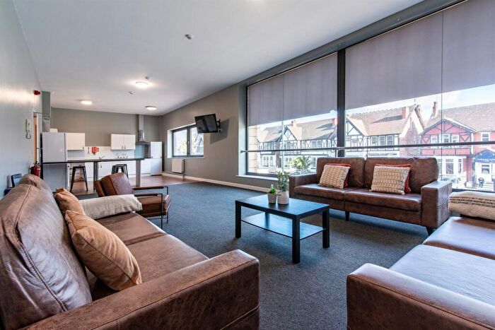 6 Bedroom Apartment To Rent In New Street, NG5