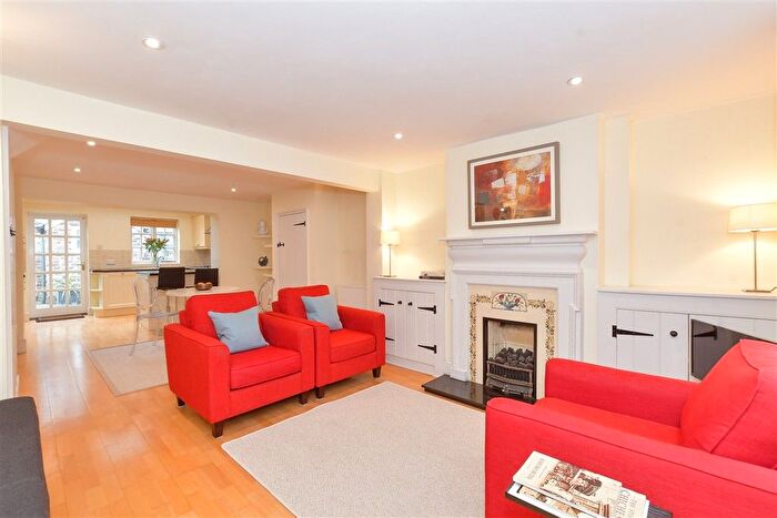 2 Bedroom Terraced House For Sale In Kings Terrace, Emsworth, Hampshire, PO10