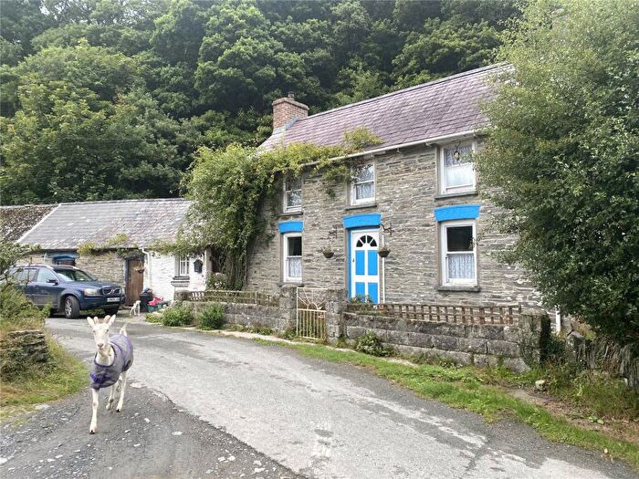 2 Bedroom Detached House For Sale In Felindre, Crymych, Pembrokeshire, SA41