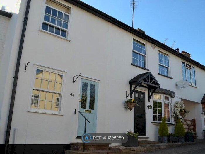 2 Bedroom Terraced House To Rent In Folly Fields, Wheathampstead, St. Albans, AL4