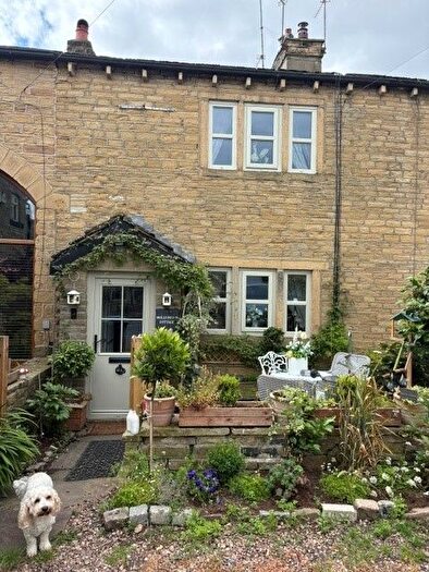 2 Bedroom Cottage For Sale In Westfield Lane, Idle, Bradford, BD10