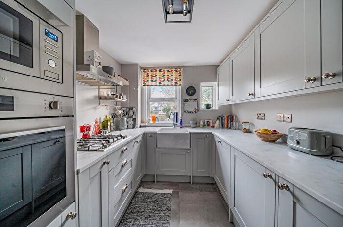 3 Bedroom End Of Terrace House For Sale In Park Road, Caterham On The Hill, CR3