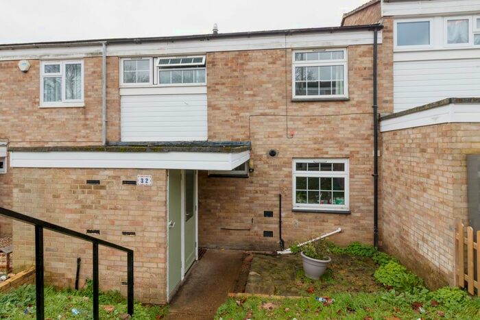 4 Bedroom Terraced House To Rent In Hovenden Close, Canterbury, CT2