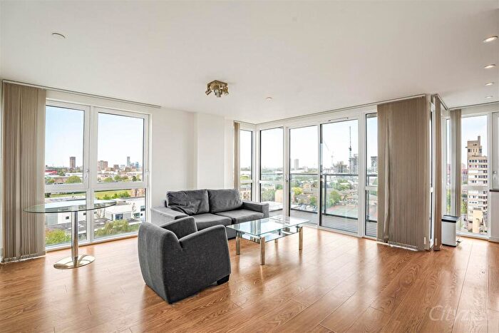 1 Bedroom Flat For Sale In The Panoramic, Willis Street, E14