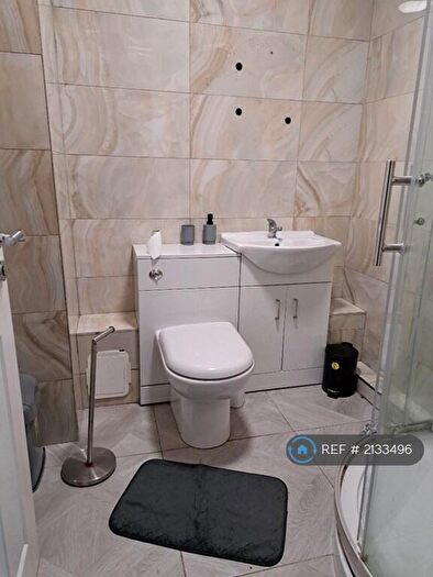 1 Bedroom Flat To Rent In North Park Road, Bradford, BD9