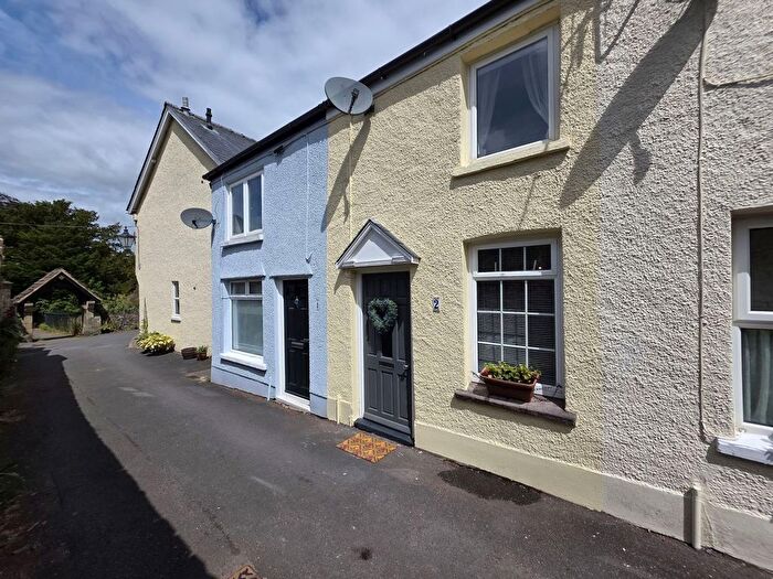 2 Bedroom Terraced House For Sale In Church Street, Crickhowell, NP8