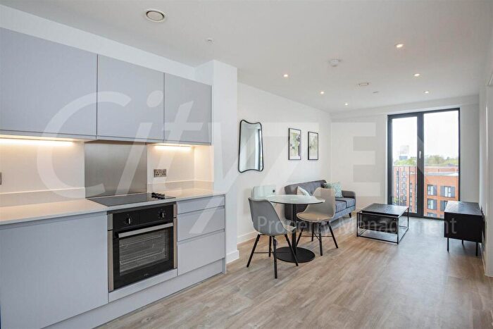 1 Bedroom Flat To Rent In Silkbank Wharf, Derwent Street, Manchester, M5