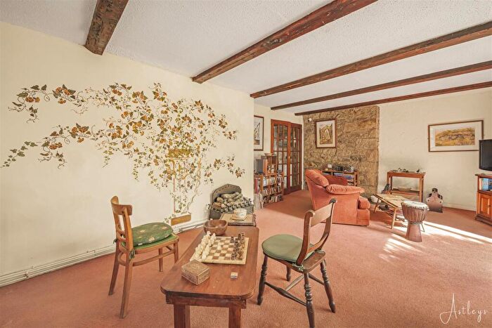 6 Bedroom Semi-Detached House For Sale In Cilibion, Swansea, Llanrhidian, SA3