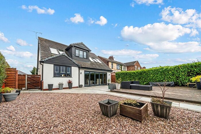 3 Bedroom Detached Bungalow For Sale In Barn Lane, Golborne, WA3