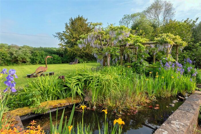 3 Bedroom Detached House For Sale In Garlinge Green, Canterbury, Kent, CT4