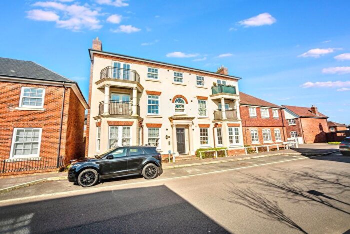 1 Bedroom Flat For Sale In Goodsall Road, Tenterden, Kent, TN30