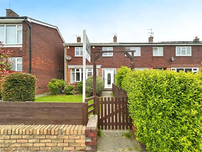 3 Bedroom End Of Terrace House To Rent In Eversley Crescent, Sunderland, SR5