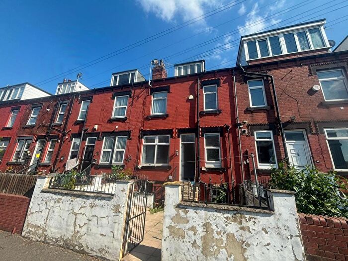 2 Bedroom Terraced House To Rent In Clifton Terrace, Harehills, Leeds, LS9