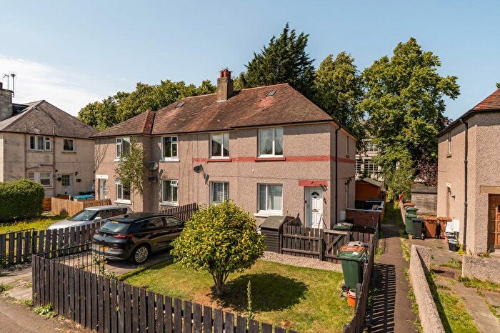 2 Bedroom Flat For Sale In Sighthill Park, Edinburgh, EH11
