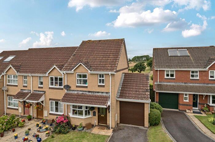 3 Bedroom End Of Terrace House For Sale In Ashplants Close, Winkleigh, EX19