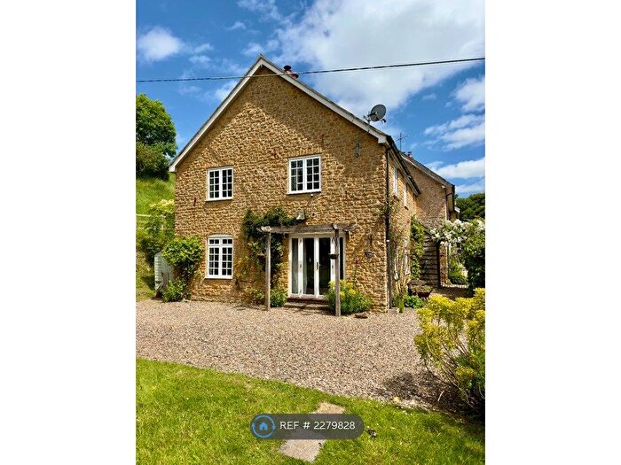 3 Bedroom Semi-Detached House To Rent In Shipton Gorge, Bridport, DT6