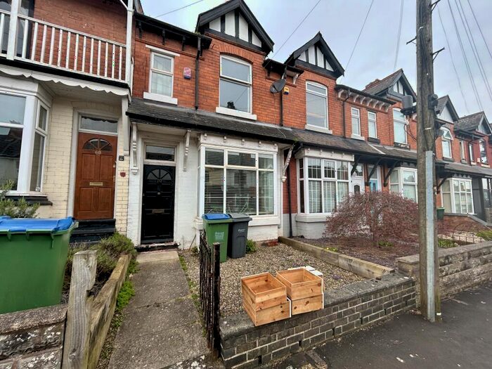2 Bedroom House To Rent In Park Road, Smethwick, B67