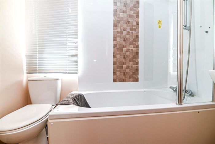 2 Bedroom Park Home For Sale In Beech, Hoburne Bashley Holiday Park, New Milton, Hampshire, BH25