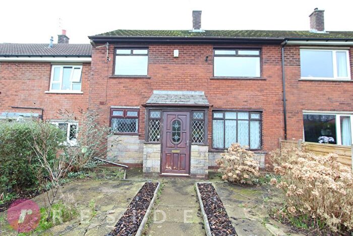 3 Bedroom Town House For Sale In Caeser Street, Kirkholt, Rochdale, OL11