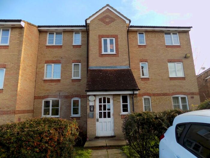 1 Bedroom Flat To Rent In Prestatyn Close, Stevenage, Hertfordshire, SG1