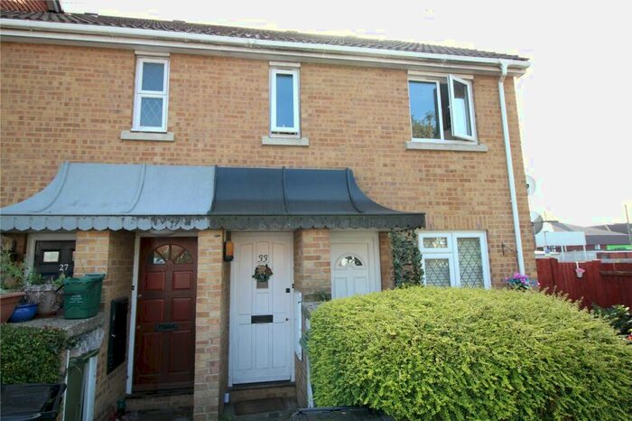 1 Bedroom Maisonette To Rent In York Road, CM12